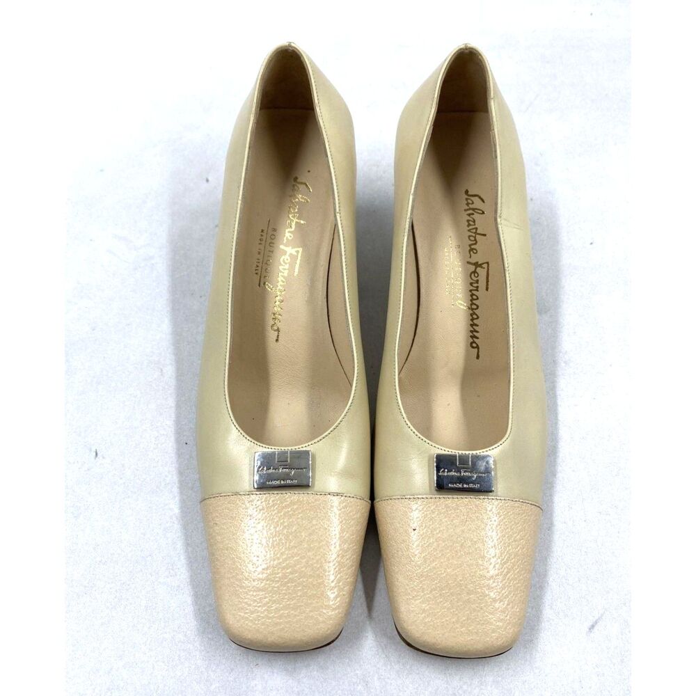 Vintage Salvatore Ferragamo Beige Two-Tone Leather Square Toe Pumps Heel 6.5